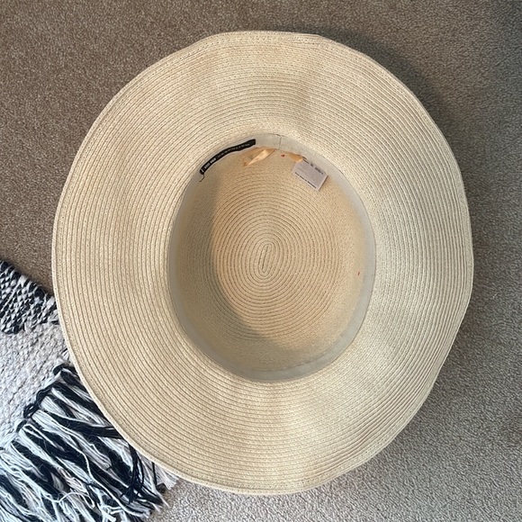 Uniqlo | Marimekko Women's Sun Hat with Orange & Grey Stripe Fabric Band - Picture 8 of 16
